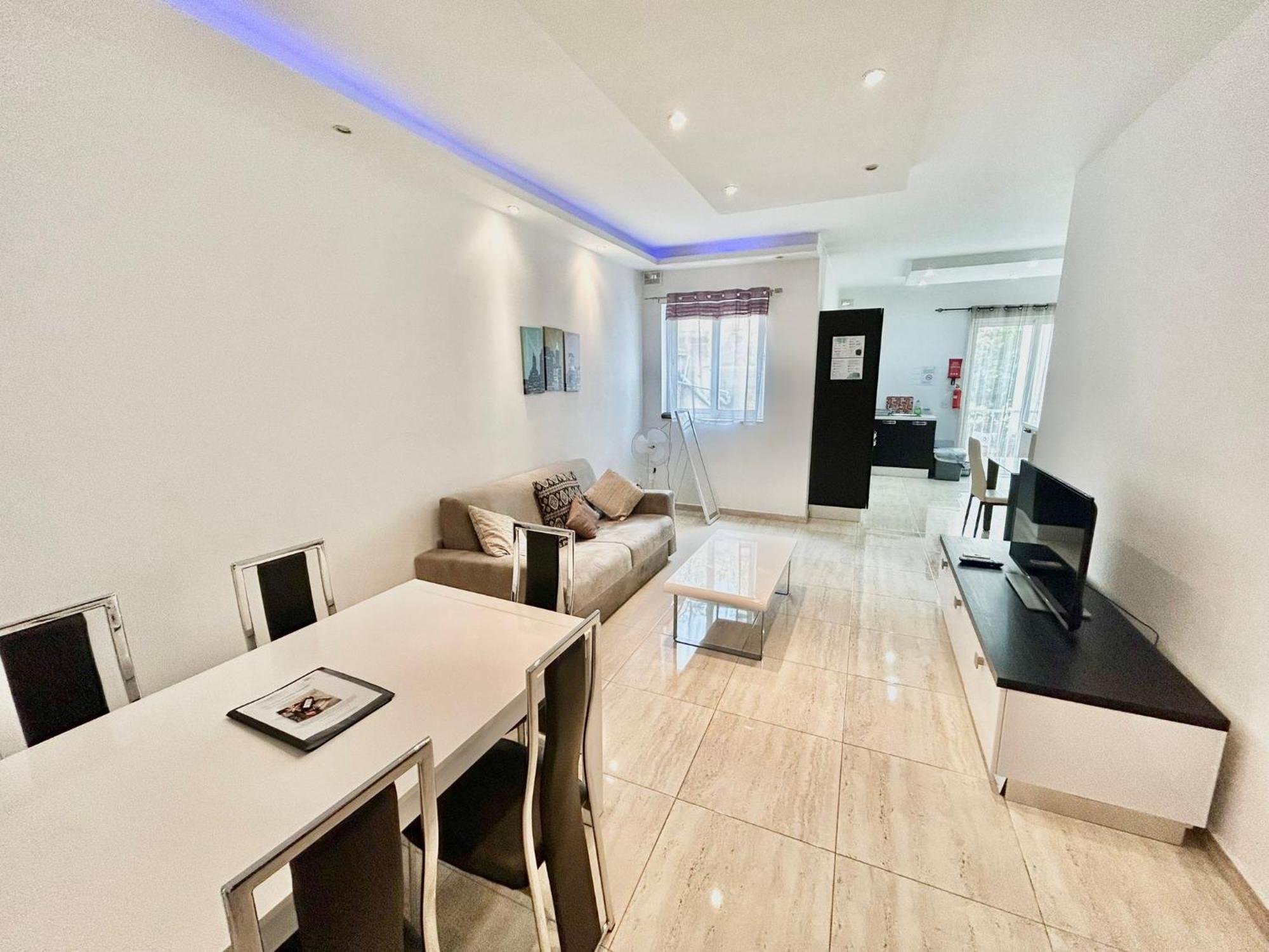 Sliema 2 Bedroom Apartment מראה חיצוני תמונה